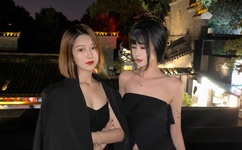 私教1V2多肉用足